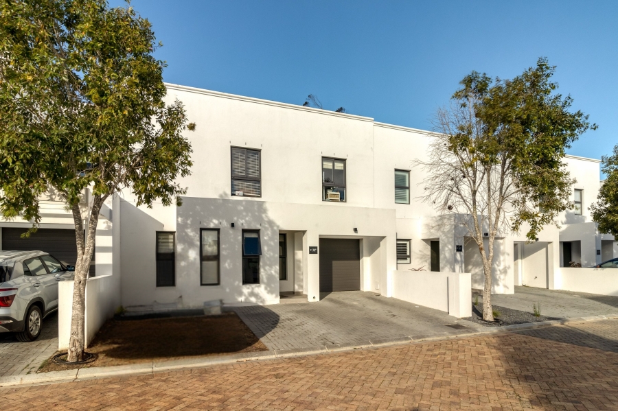 3 Bedroom Property for Sale in Croydon Gardens Estate Western Cape